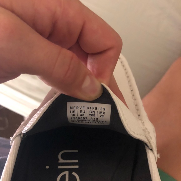 Men’s 10 Calvin Klein flat shoes - Picture 6 of 6